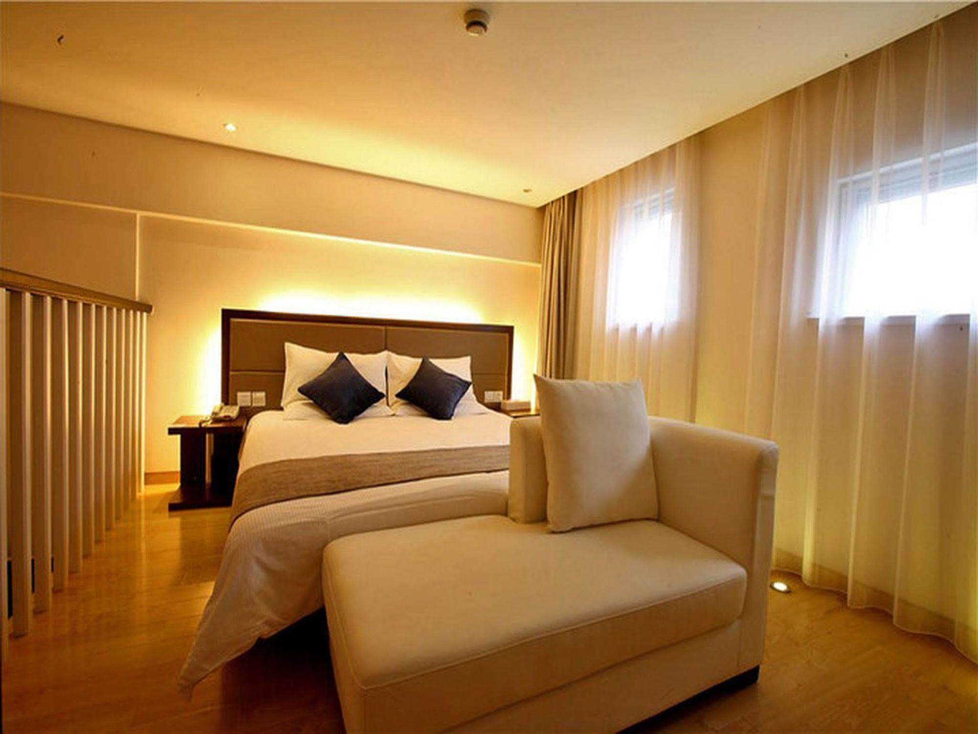 Ji Hotel Jing'An Temple Shanghai Extérieur photo